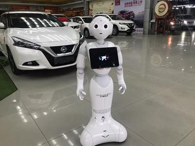 智能機(jī)器人進(jìn)軍汽車銷售 是機(jī)遇還是挑戰(zhàn)？